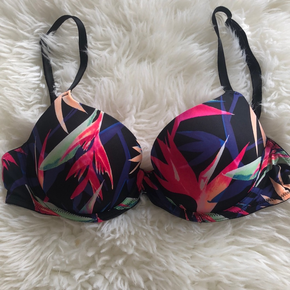 PINK Victoria’s Secret Bra